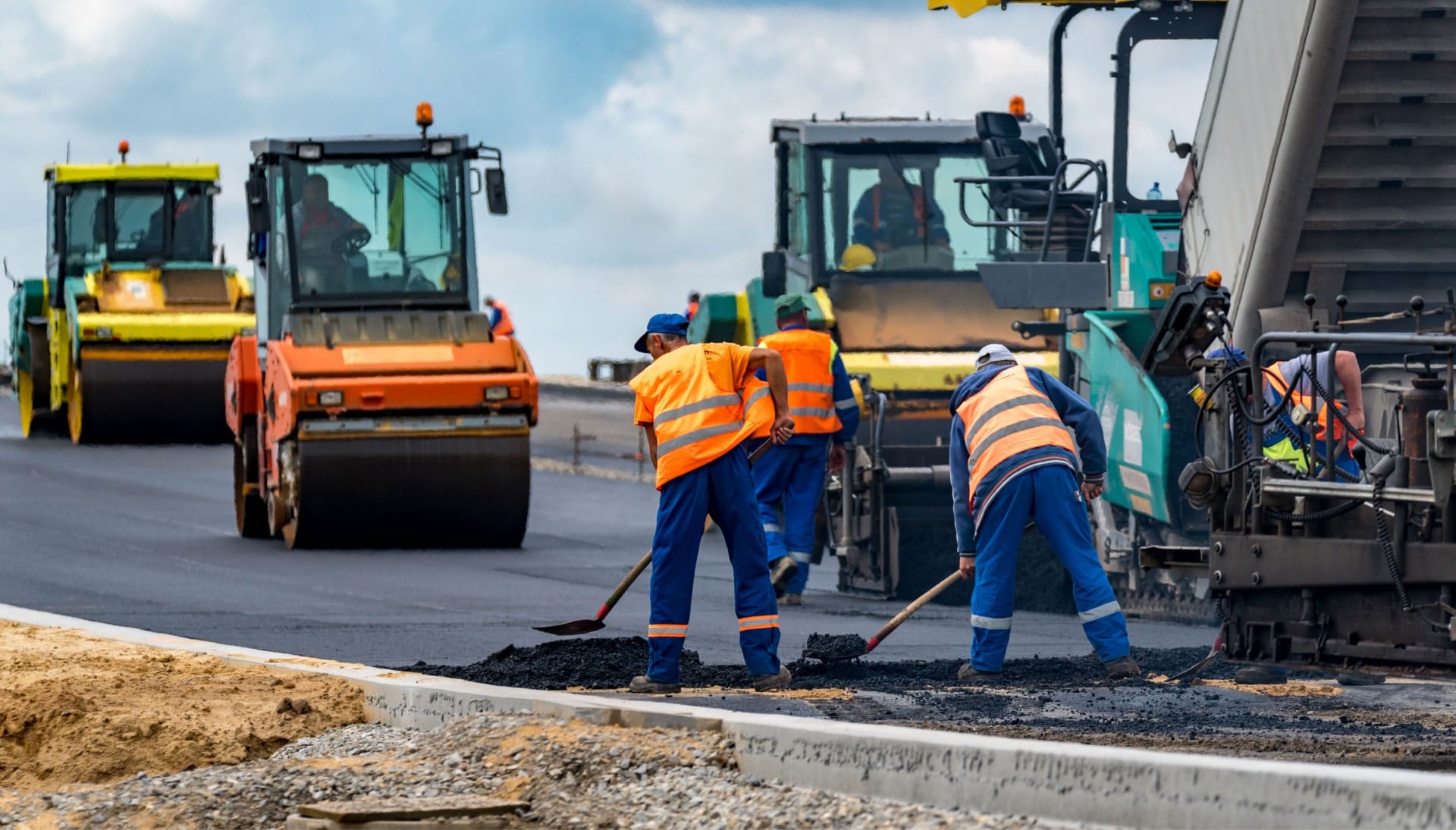 Reliable asphalt construction services in Birmingham, AL for various projects.